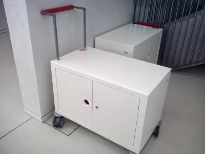 Skříňka k zapůjčení ve Státní knihovně v Berlíně (Unter den Linden) Foto: Marie Šedá