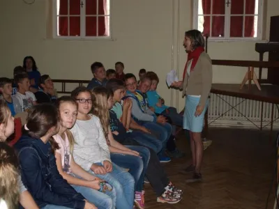 Městská knihovna Jevišovice: Přednáška Mgr. Jany Oberreiterové Středověk v Jevišovicích, 23.9.2016