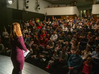 Slavnostní vyhlášení výsledků soutěže v Divadle Polárka