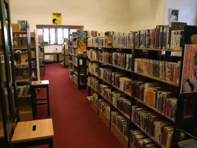 Oddělení pro dospělé čtenáře Městské knihovny Loket