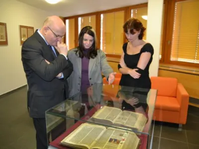 Záštitu nad výstavou převzal ministr kultury ČR Daniel Herman