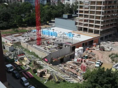 Průběh rekonstrukce a výstavby depozitáře H1