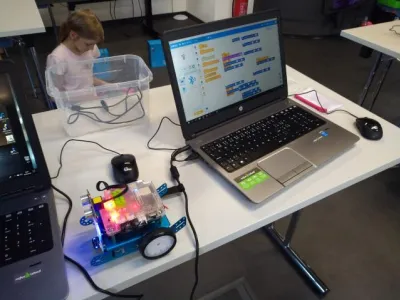 Ozoboti a „robotizace“ ve vzdělávání