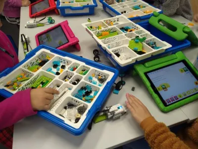 Ozoboti a „robotizace“ ve vzdělávání