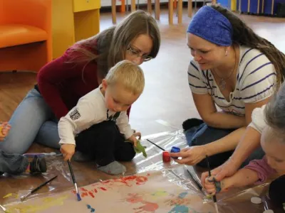 Škvrňata a batolata do knihovny na to tata 