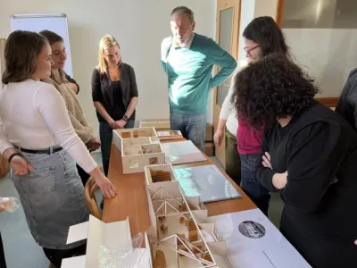 Diskuze nad vystavenými moedely