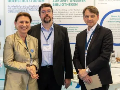 Otevření českého stánku - za českou stranu zleva Tomáš Řehák a Tomáš Kubíček