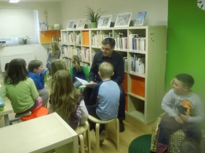 Noc s Andersenem v knihovně Ráječko