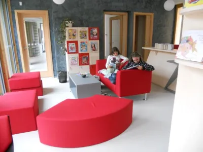 Interiér Obecní knihovny Moravany u Brna