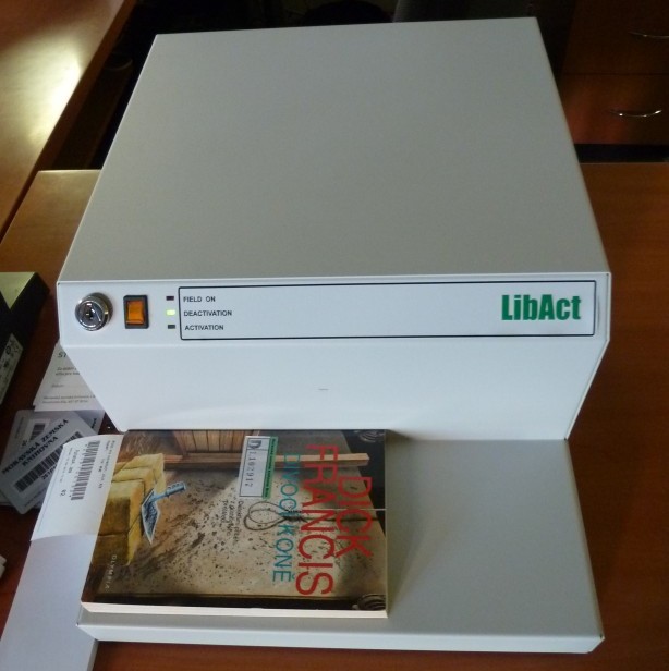 Deaktivátor EM pásek